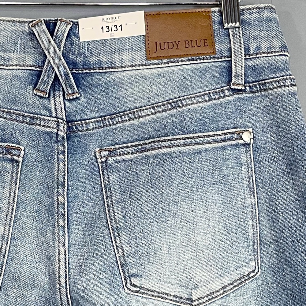 Judy Blue Power Play High Rise Wide Leg Jean Light Blue NWT - Picture 6 of 13